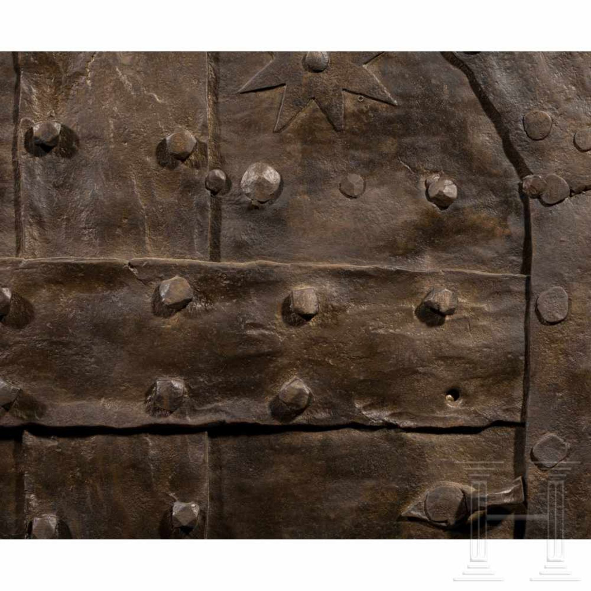 A late Gothic iron door, Rhineland, circa 1500The rectangular door made in frame construction, - Bild 5 aus 8