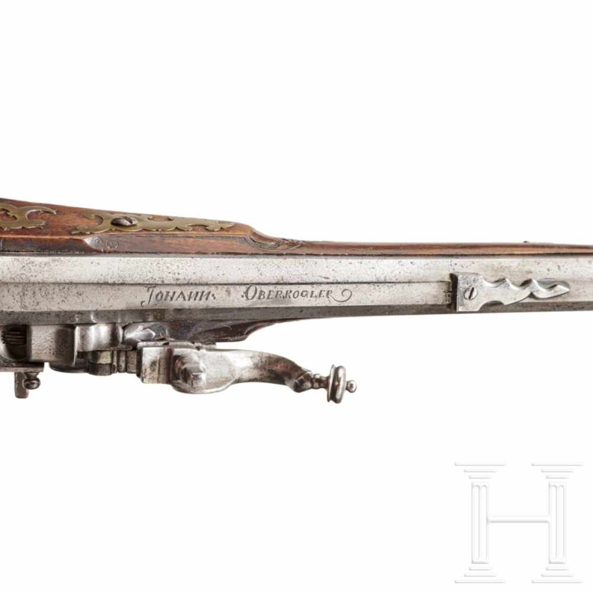 An Austrian wheellock rifle by J.Oberkogler, Linz, circa 1730A rifled octagonal barrel in calibre 13 - Bild 4 aus 4