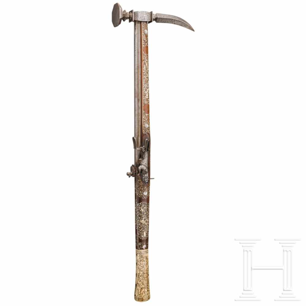 A rare Cieszyn flintlock war hammer with lavish bone inlays, circa 1720The sturdy, curved, - Image 2 of 13