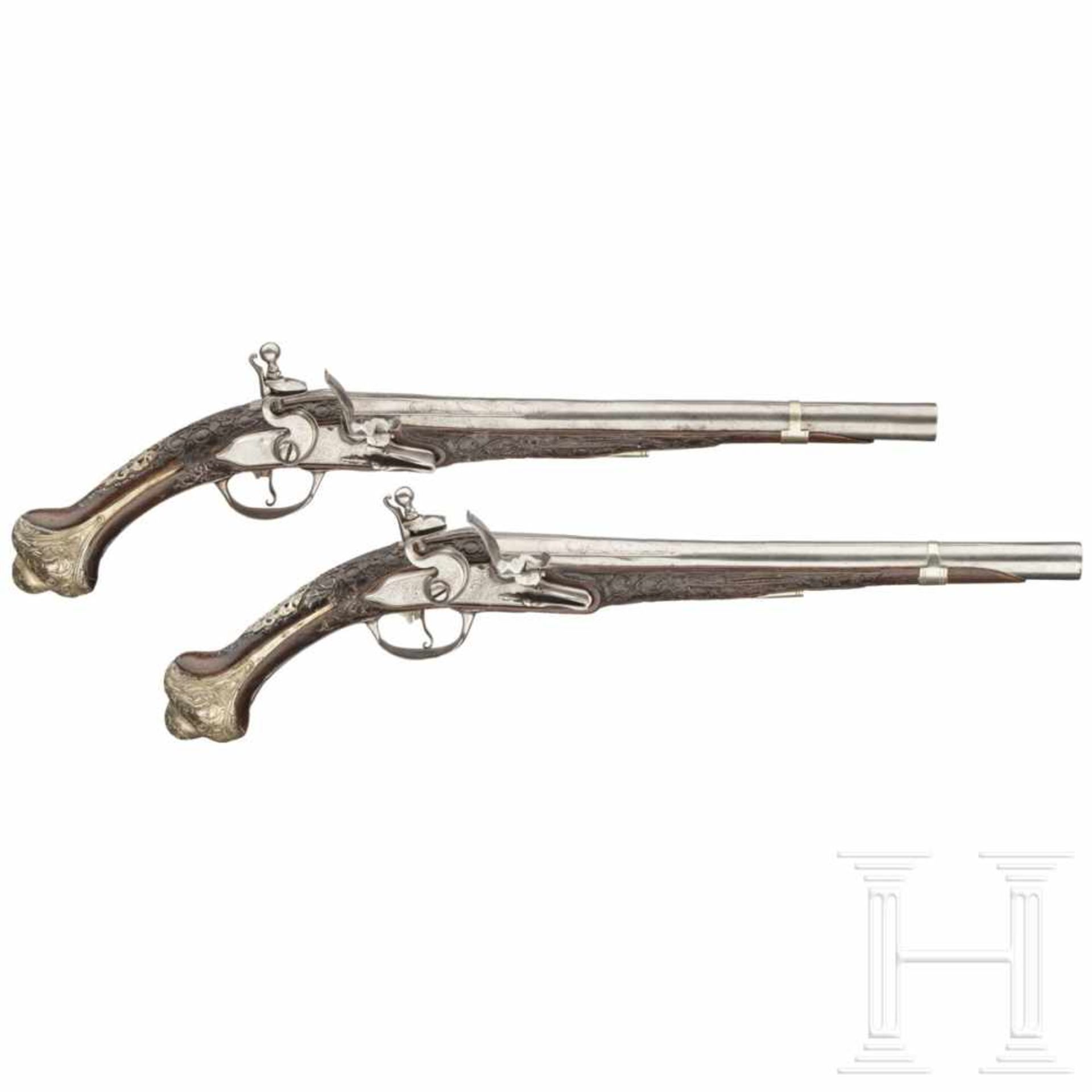 A pair of Ottoman silver mounted flintlock pistols (Kubur), early 19th centuryAchtkantige, in rund