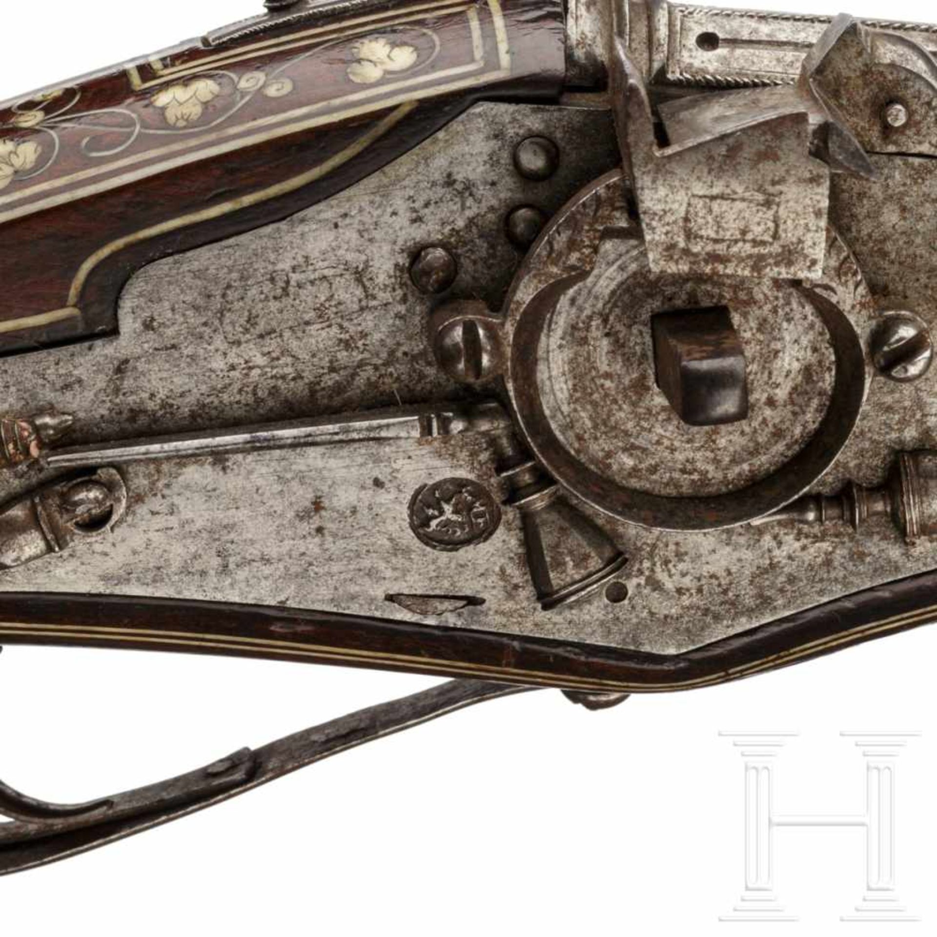 A pair of bone-inlaid, extremely long wheellock pistols, Nuremberg, circa 1600The long, round, - Bild 8 aus 9