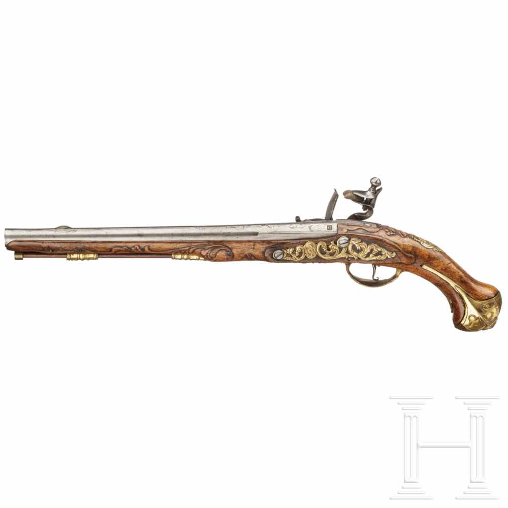 A flintlock holster pistol by Francois Mercier in Liege, circa 1730Glatter Lauf im Kaliber 15 mm, - Image 2 of 4