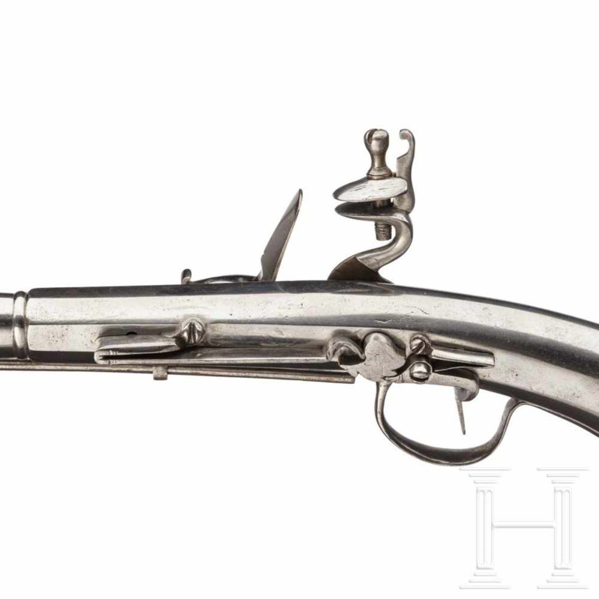 A German or Dutch all-metal flintlock pistol, circa 1640/50Two-stage smooth-bore barrel, octagonal - Bild 5 aus 7