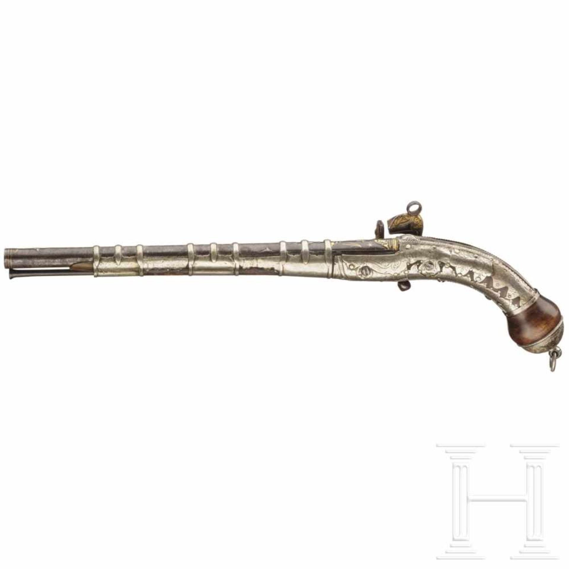 A Caucasian silver-mounted and gold-damascened miquelet-lock pistol, mid-19th centuryRound - Bild 2 aus 5