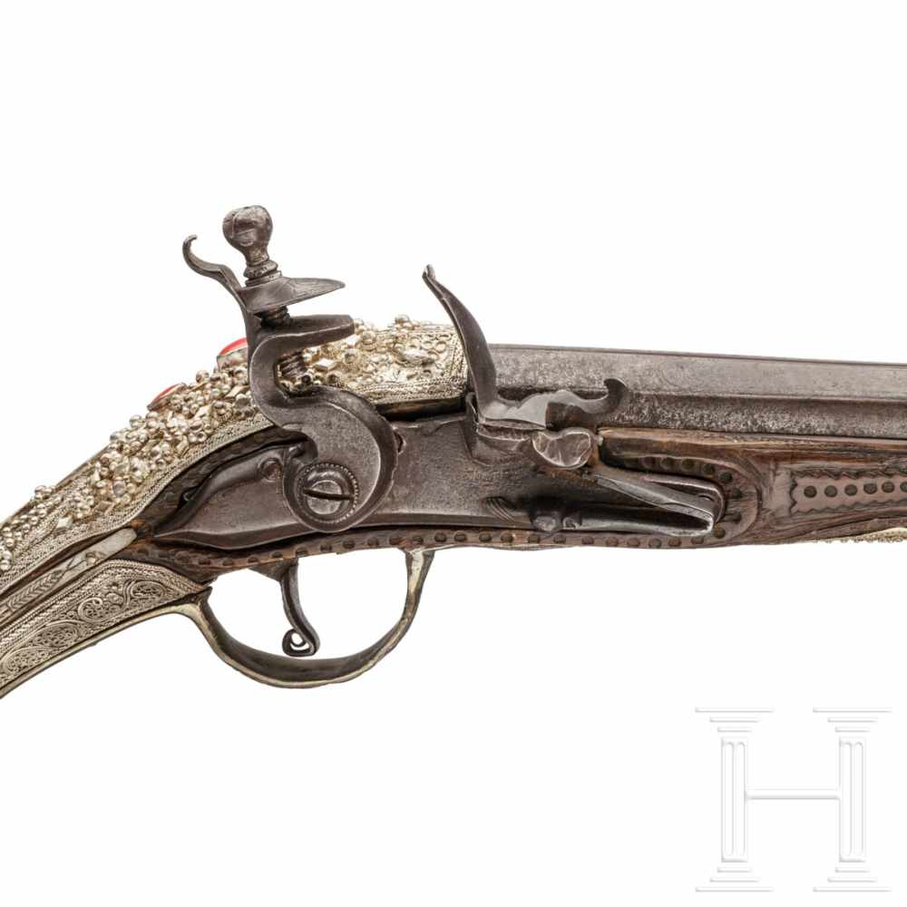 A Balkan Turkish silver-mounted flintlock pistol, circa 1800Smooth barrel in 15 mm calibre with an - Image 3 of 6