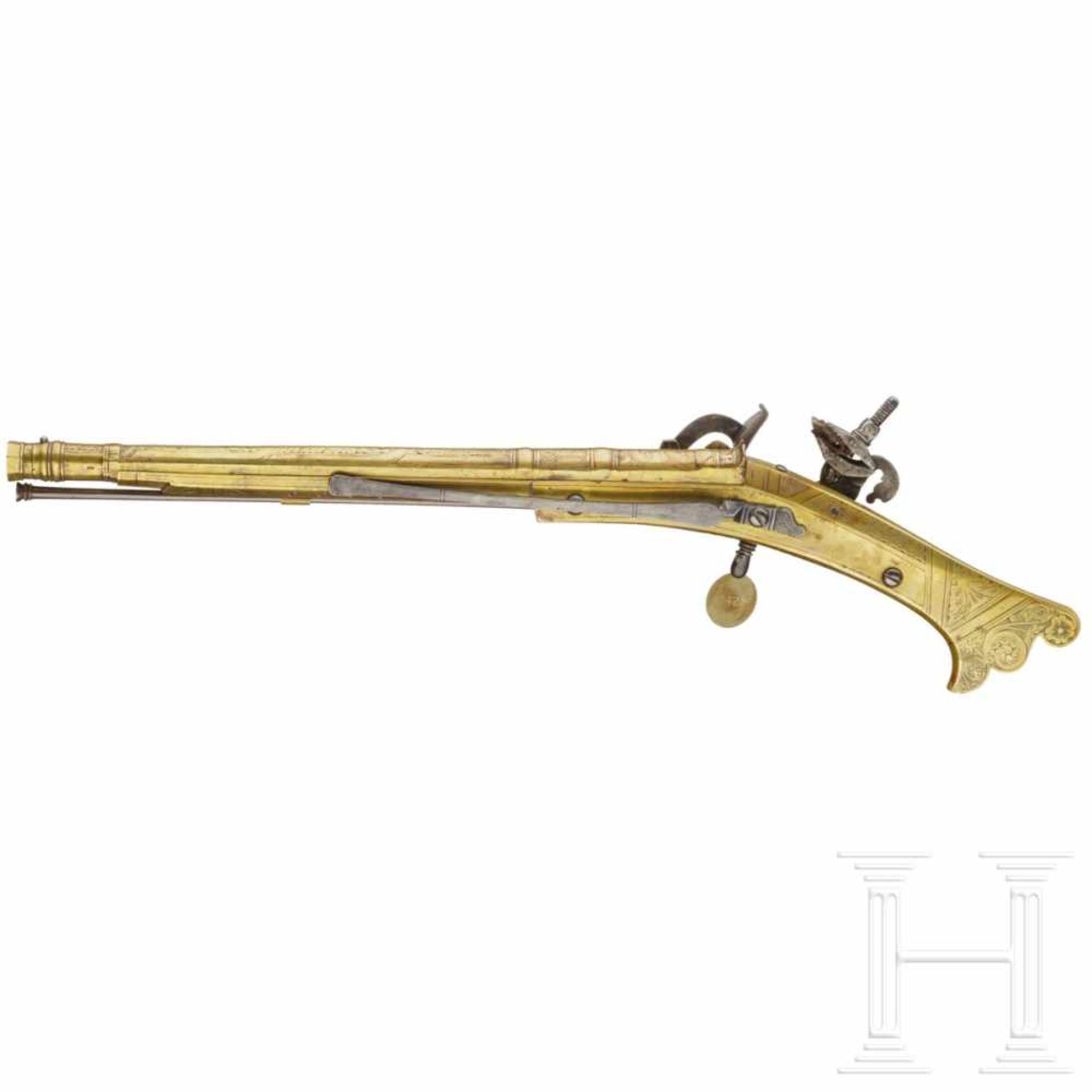 A rare Scottish all-metal snaphaunce pistol, dated 1617 and 1626The smooth-bore, round brass - Bild 2 aus 6