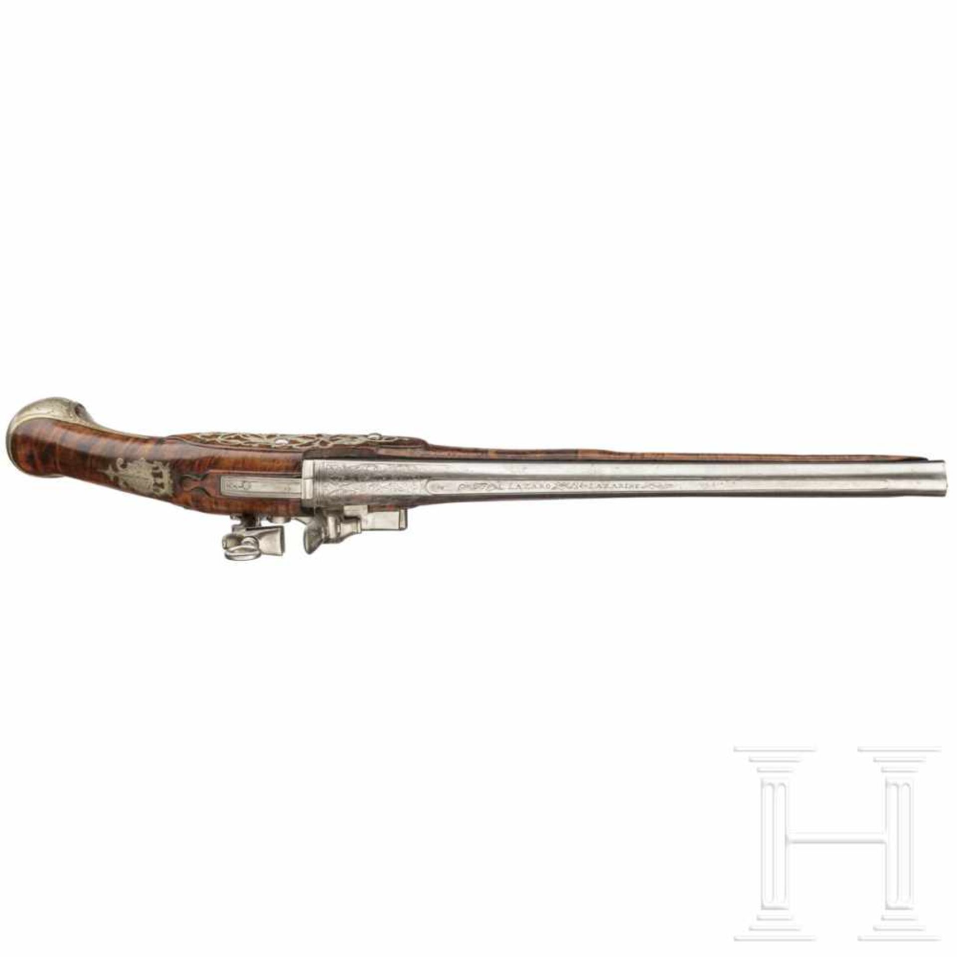 A long Italian Miquelet pistol, ca. 1710Glatter Lauf mit angesenkter Mündung im Kaliber 15 mm, - Bild 4 aus 5