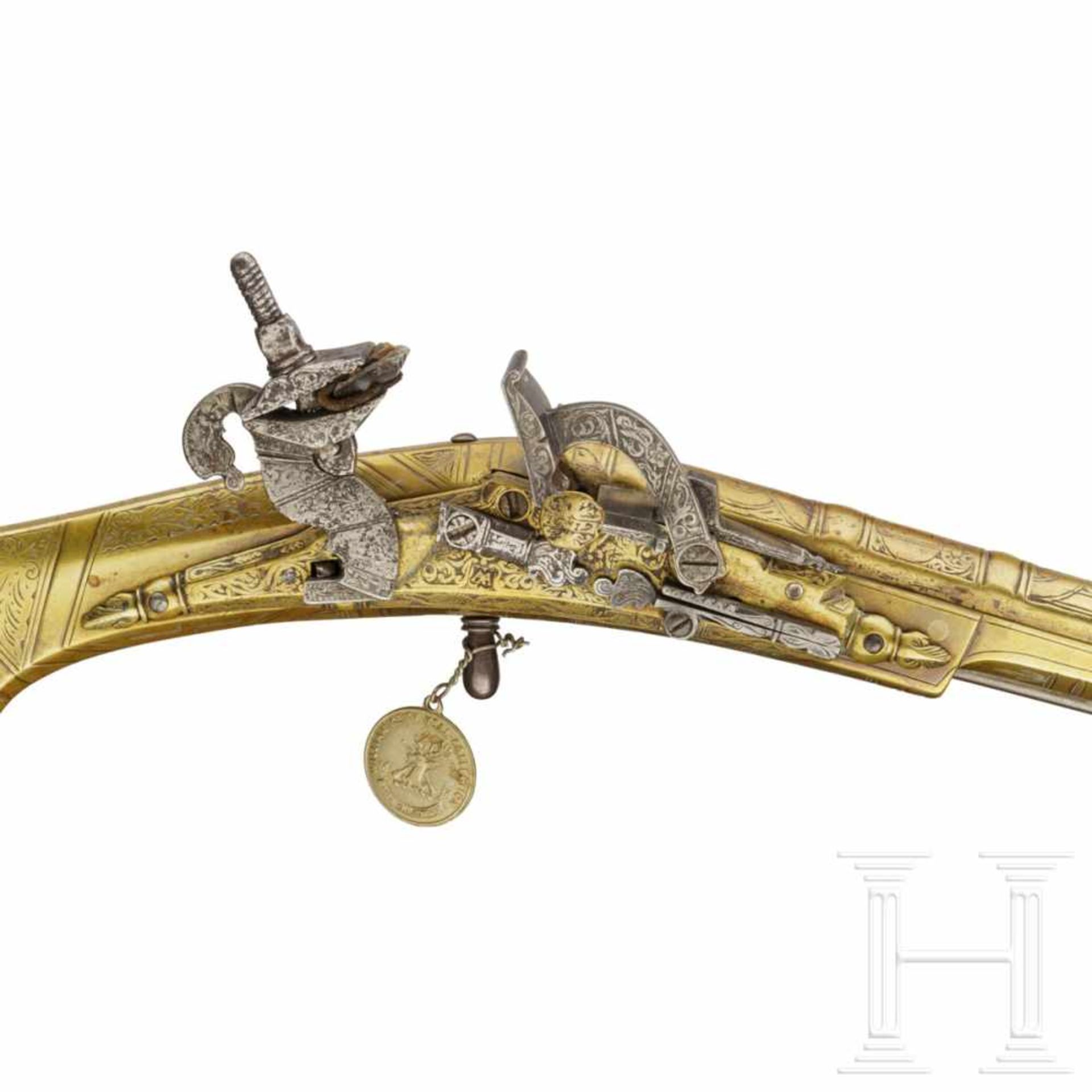 A rare Scottish all-metal snaphaunce pistol, dated 1617 and 1626The smooth-bore, round brass - Bild 3 aus 6