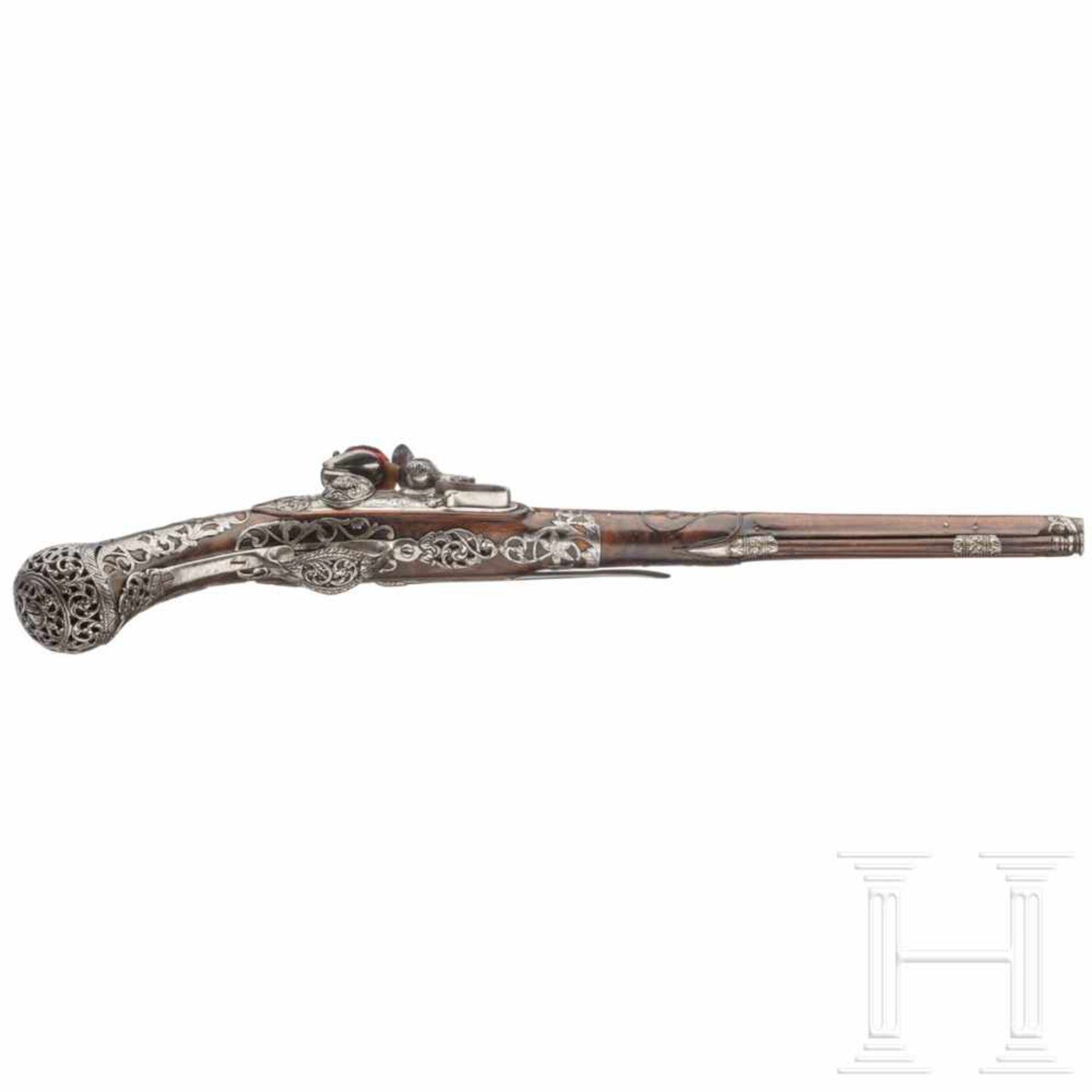 A flintlock pistol, Giovanni Cattaneo in Milan, circa 1700Smooth-bore barrel in 14 mm calibre, the - Bild 4 aus 8