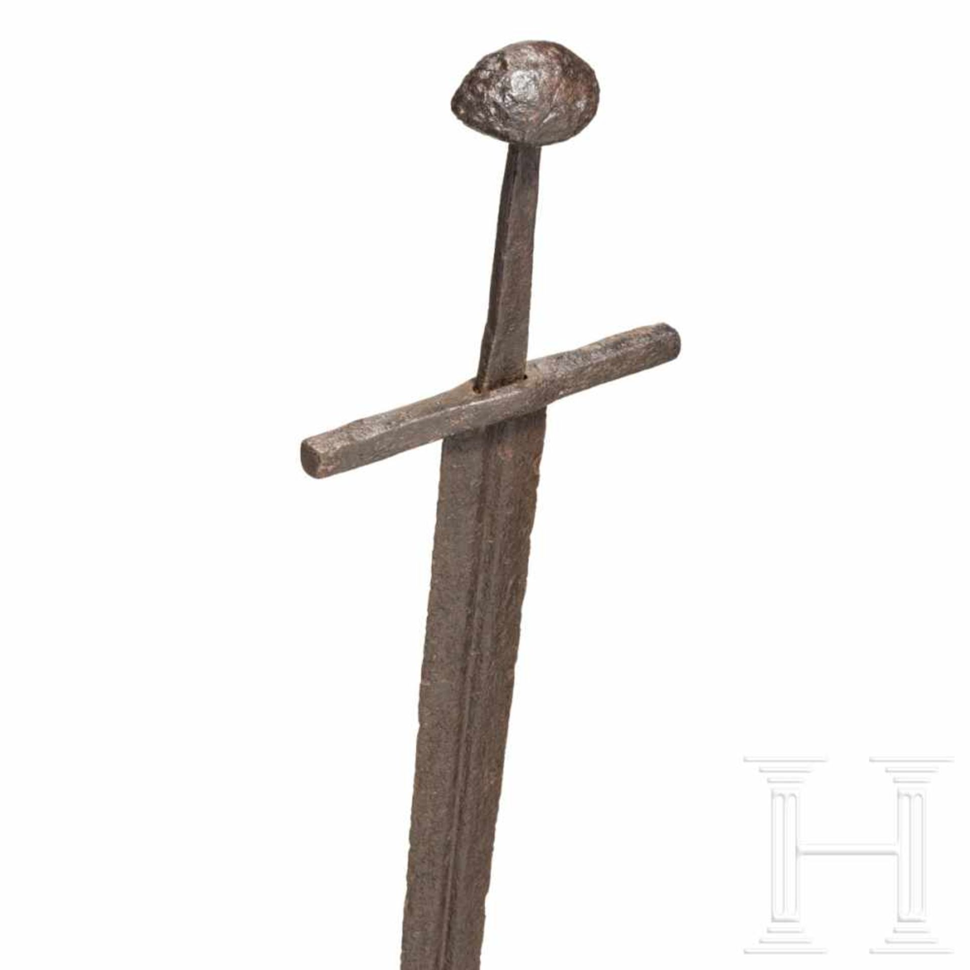 A German knightly sword, circa 1100 – 1150Sturdy, double-edged blade of lenticular cross-section. - Bild 6 aus 8
