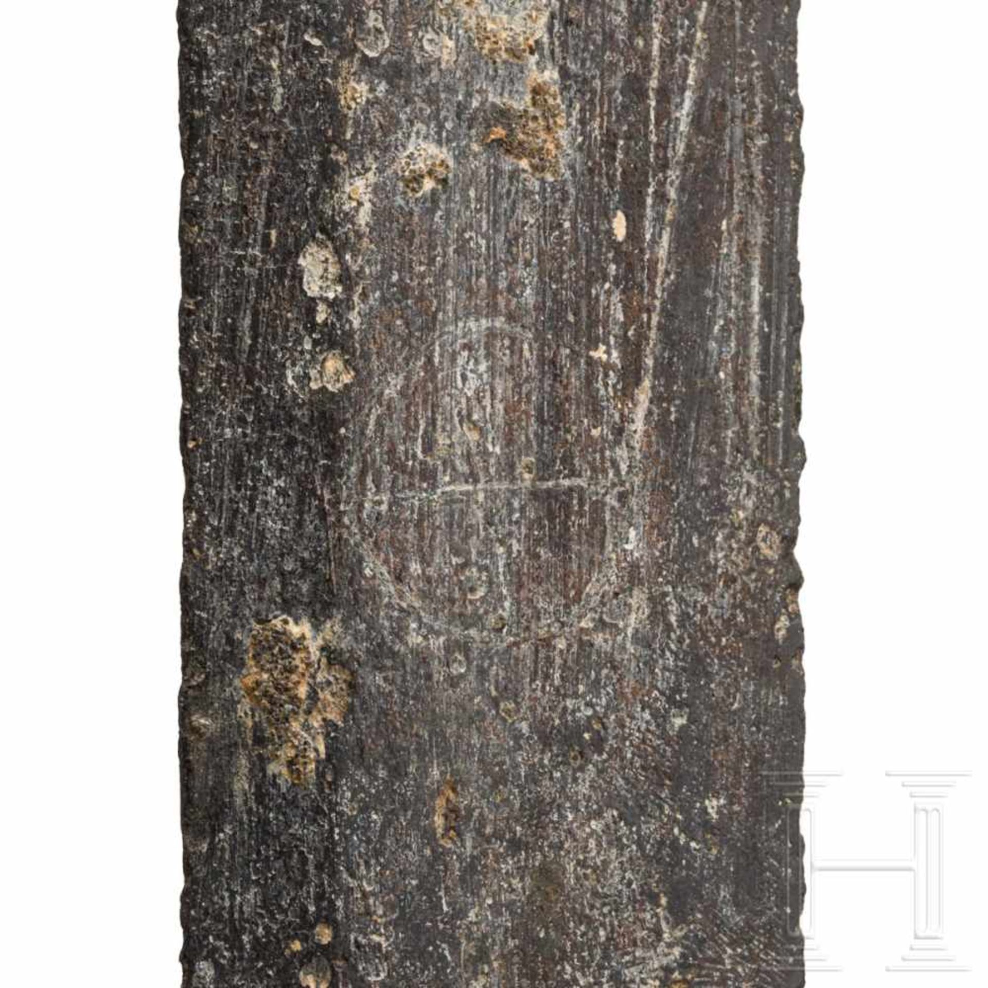 A German or Polish knightly sword, circa 1460Kräftige zweischneidige Klinge mit abgeflachtem - Bild 5 aus 5