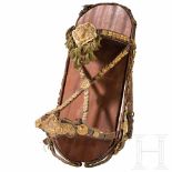 A luxurious gilded bridle for a military horse, German, circa 1700Originale Riemen aus grobem,