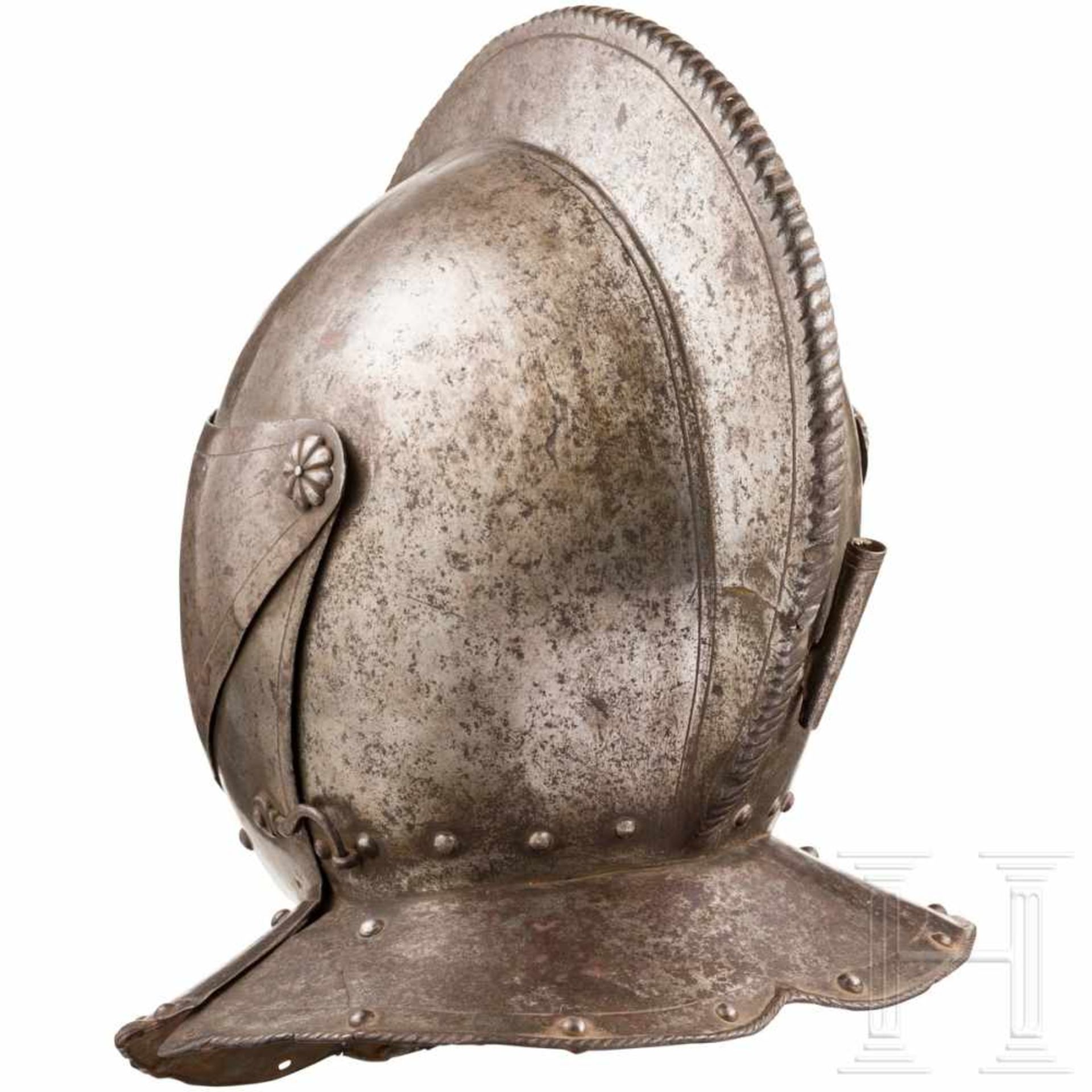 An Italian/French cuirassier's close helmet (Savoyard helmet), circa 1620One-piece hammered skull - Bild 4 aus 4