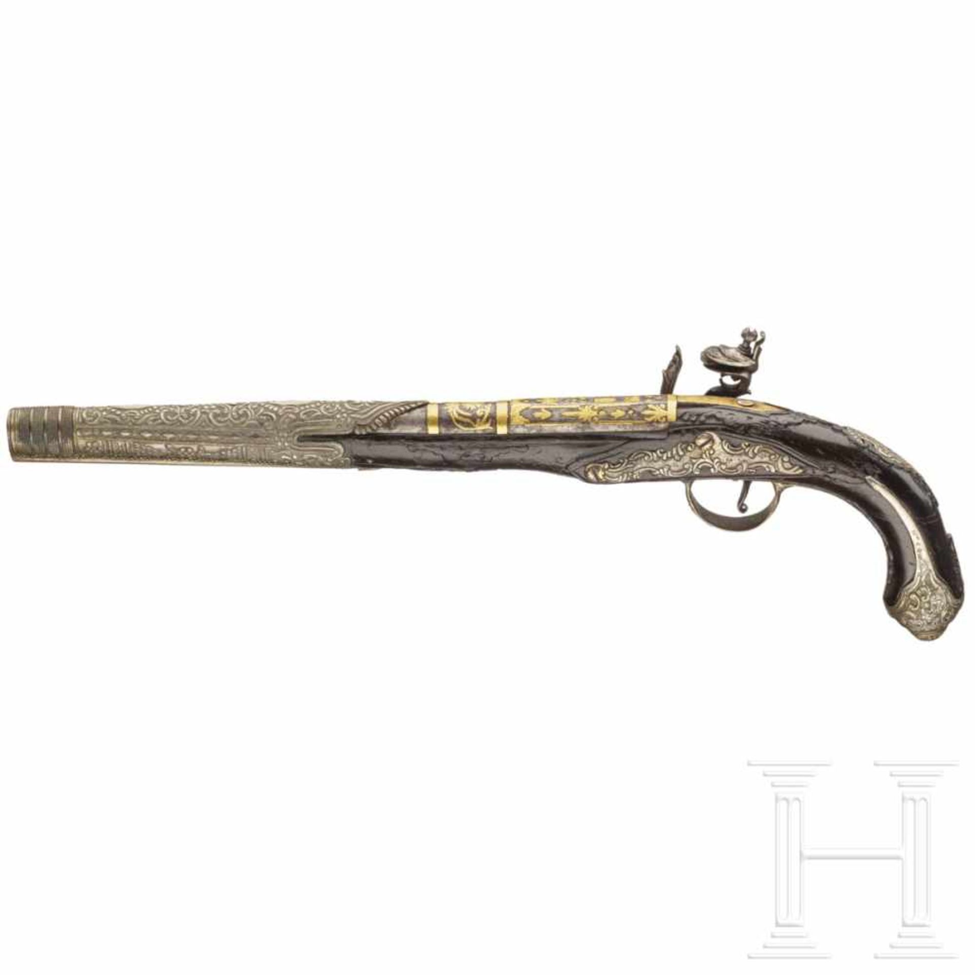 A Balkan flintlock pistol, 19th centuryÄlterer, glatter spanischer Lauf im Kaliber 14 mm, über der - Bild 2 aus 6