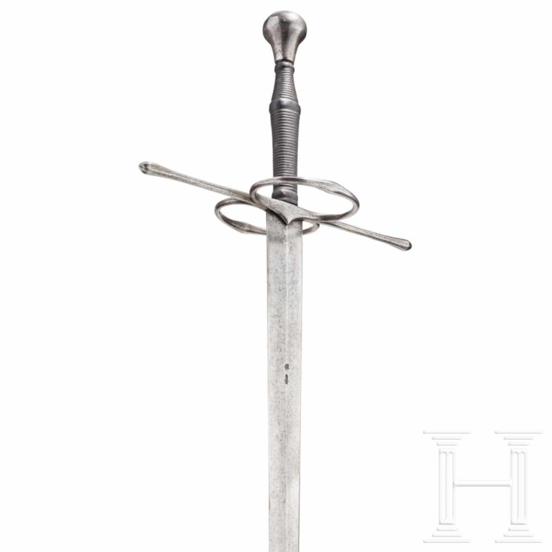 A South German or Swiss hand-and-a-half riding sword, circa 1550The double-edged, slightly conical - Bild 3 aus 6