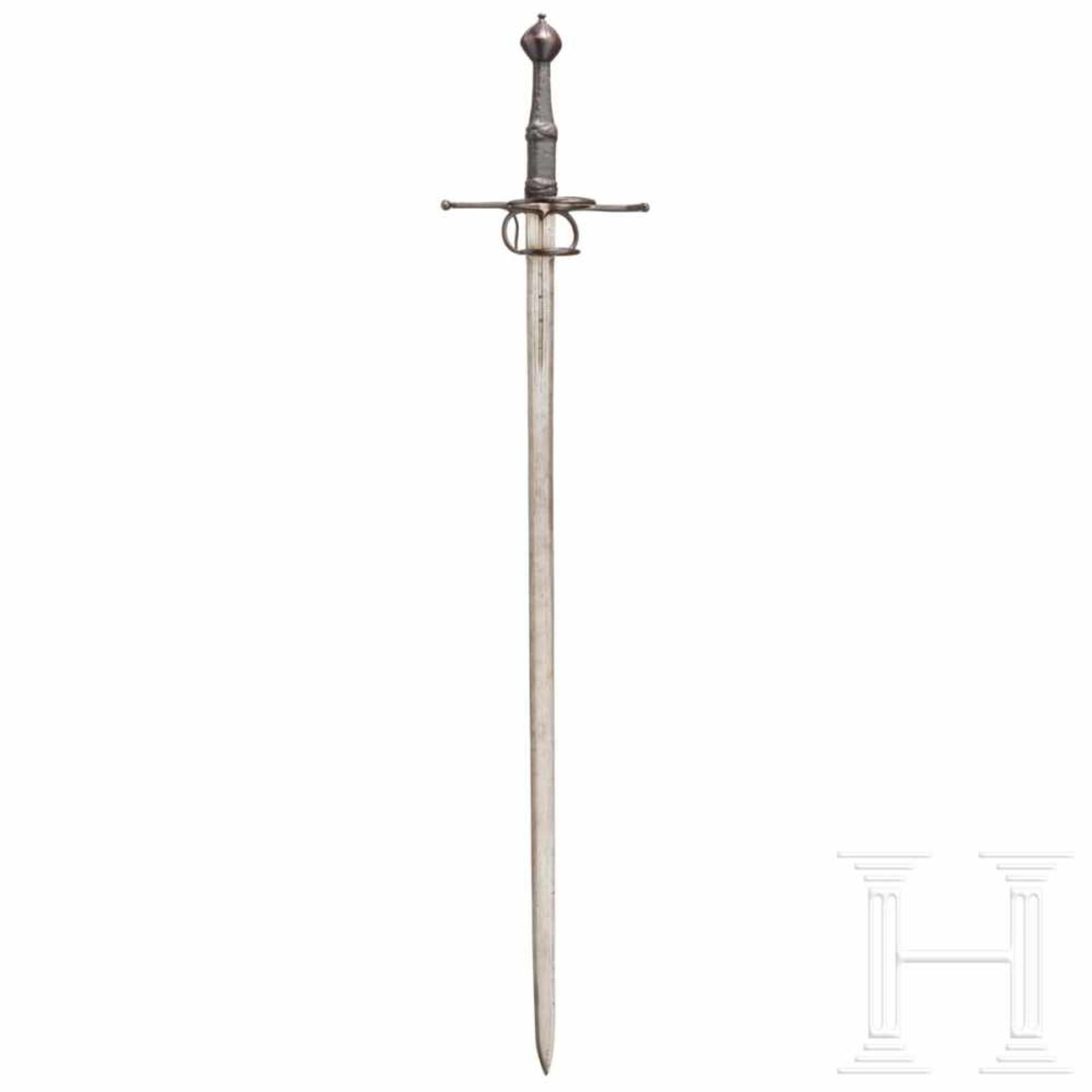 A German hand-and-a-half riding sword, circa 1570/80The double-edged blade of flattened hexagonal - Bild 2 aus 10