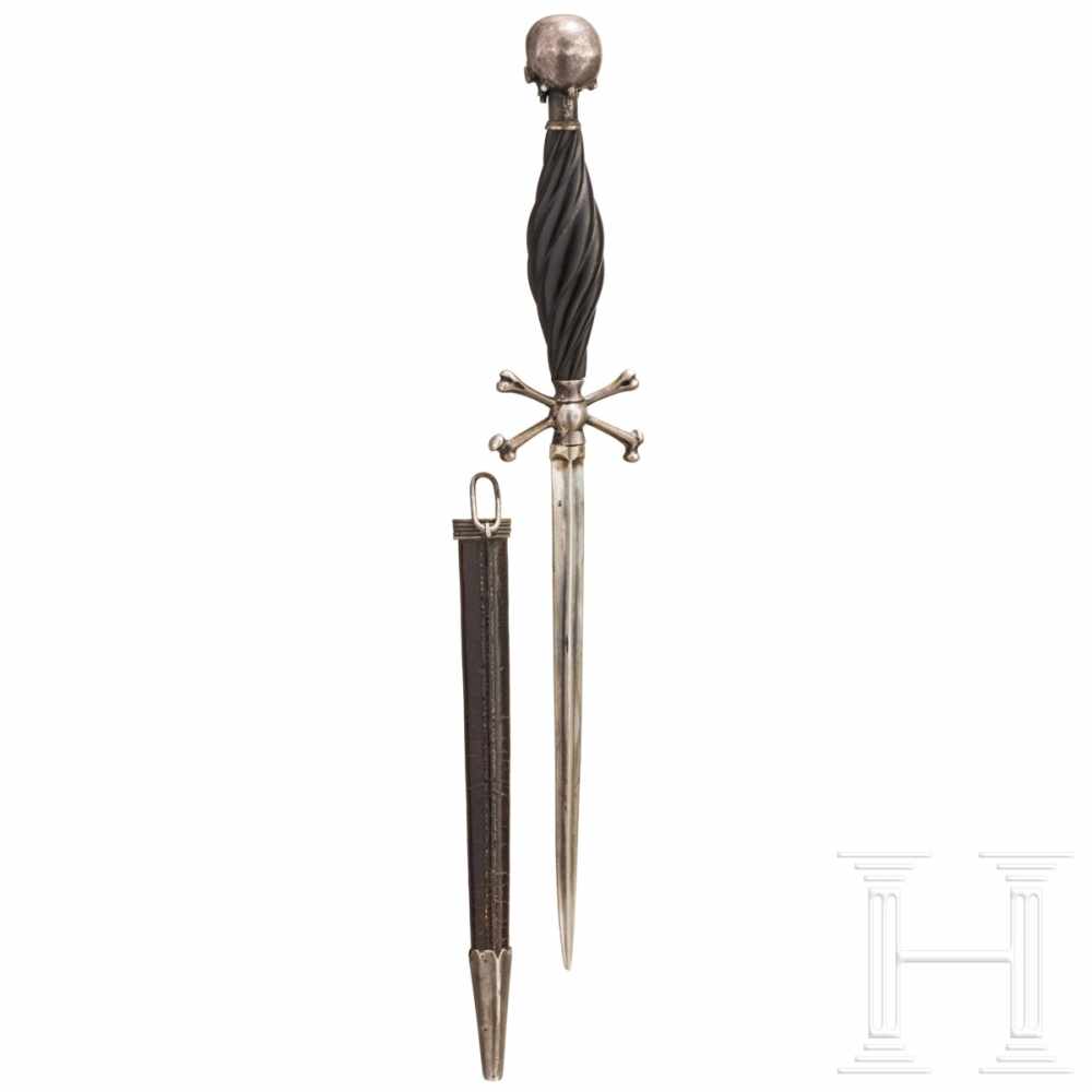 A Belgian freemason's dagger, circa 1850Dreikantige, gekehlte Klinge aus Silber, in einer - Image 2 of 4