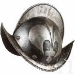 A German black morion, late-16th centuryZweiteilig gearbeitete Kalotte mit hohem Kamm, Schwärzung