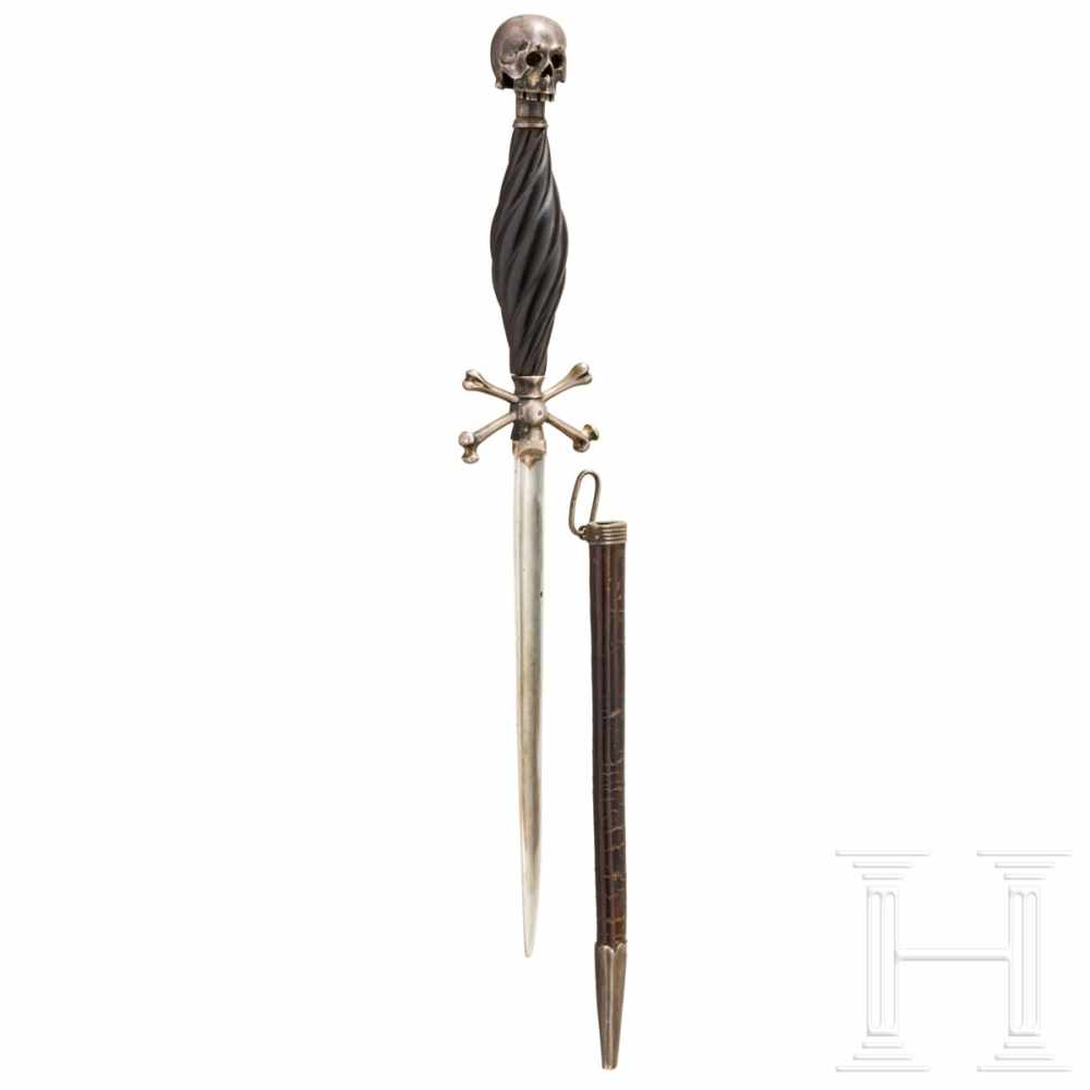 A Belgian freemason's dagger, circa 1850Dreikantige, gekehlte Klinge aus Silber, in einer