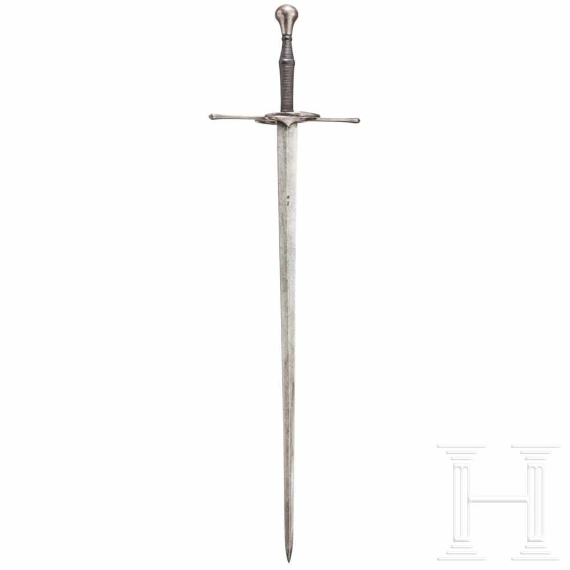 A South German or Swiss hand-and-a-half riding sword, circa 1550The double-edged, slightly conical - Bild 2 aus 6