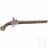 A Balkan-Ottoman flintlock pistol, 18th centuryÜber der Kammer geschnittener, glatter Lauf im