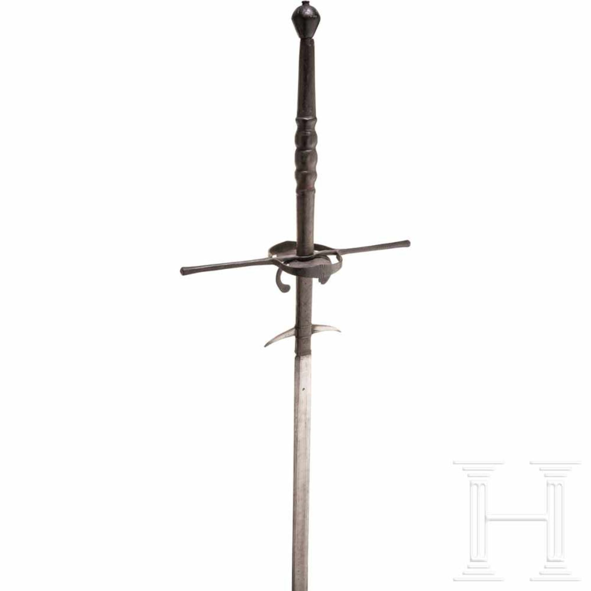 A significant South German two-handed sword, circa 1580The double-edged, conical blade widening - Bild 3 aus 5