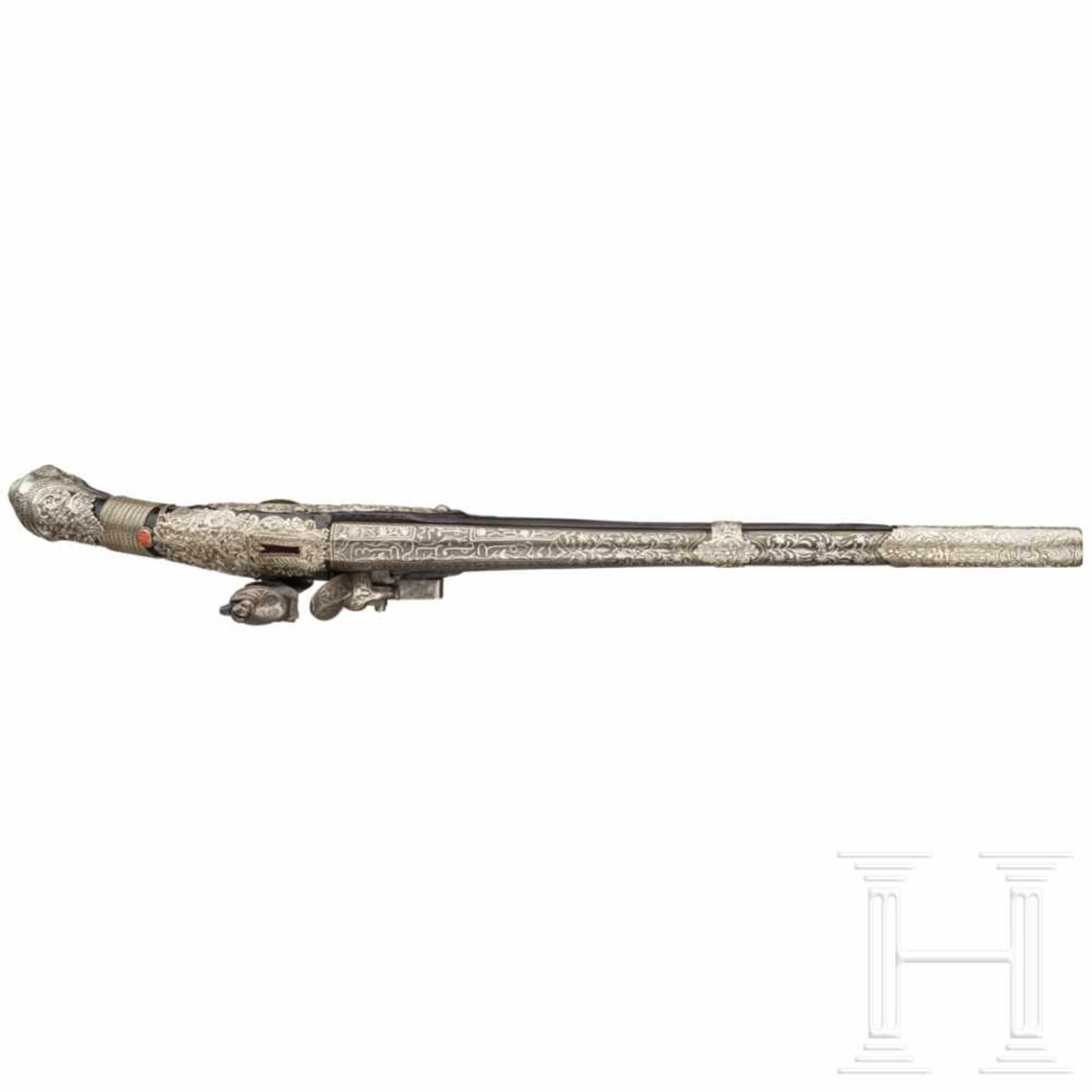 An Ottoman-Greek (Crete) silver mounted flintlock pistol, circa 1800Achtkantiger, in rund - Bild 3 aus 3