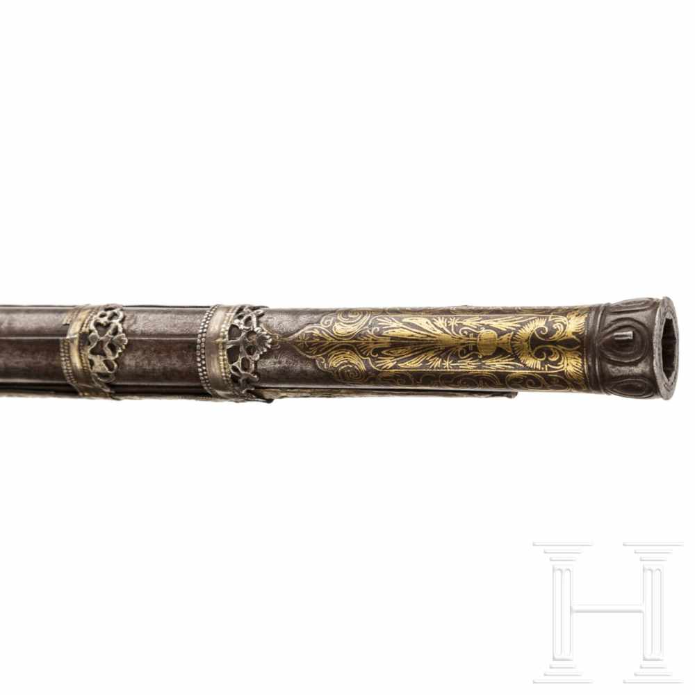 An Ottoman tüfek, set with corals, 18th centuryThe rifled barrel in Damascus steel with a - Image 8 of 9