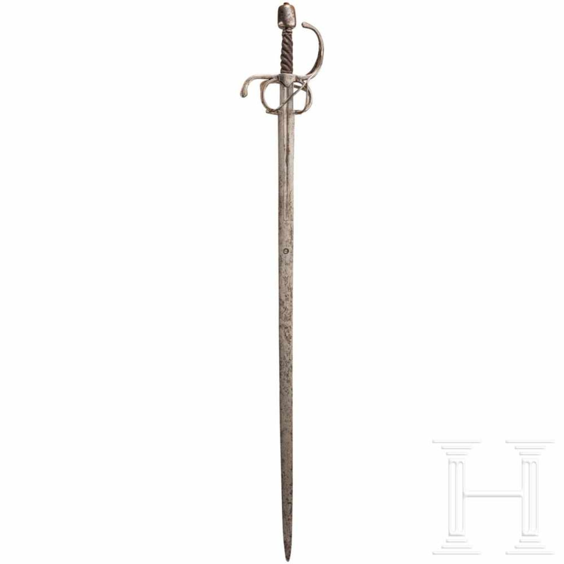 A German small-sword, circa 1600Breite, im unteren Drittel gekehlte, zweischneidige Klinge, darin - Bild 2 aus 5