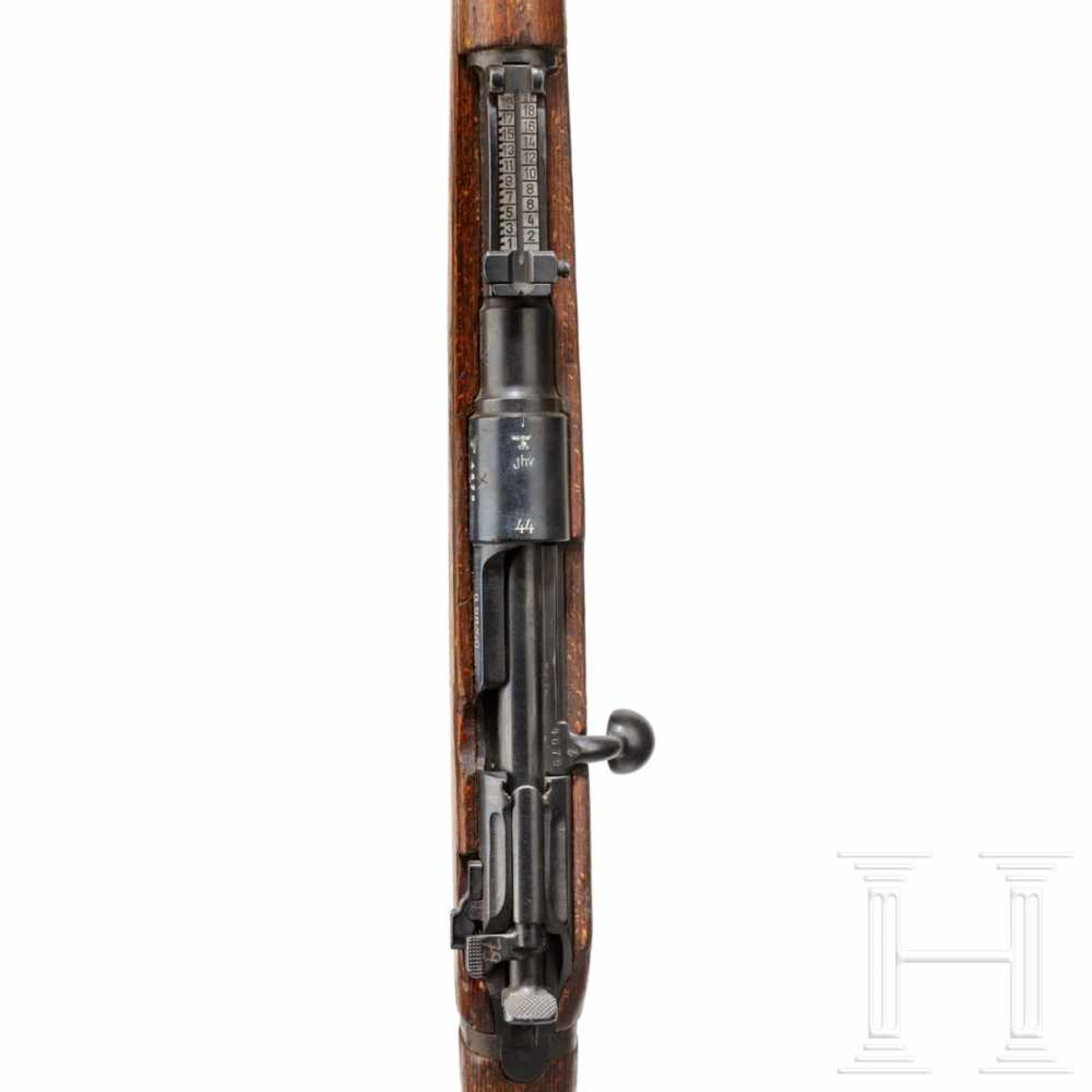 A rifle 98/40, code "jhv - 44"Kal. 8x57 IS, Nr. 4679b, nummerngleich. Lauf schwach matt. - Bild 3 aus 3