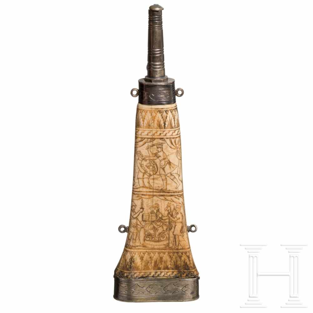 A fine Italian powder-flask made of cow bone, historicism in the style of the Renaissance around - Image 3 of 3