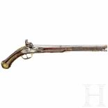 A Northern Italian flintlock pistol, ca. 1740Oktagonaler, dann facettierter, in rund übergehender,