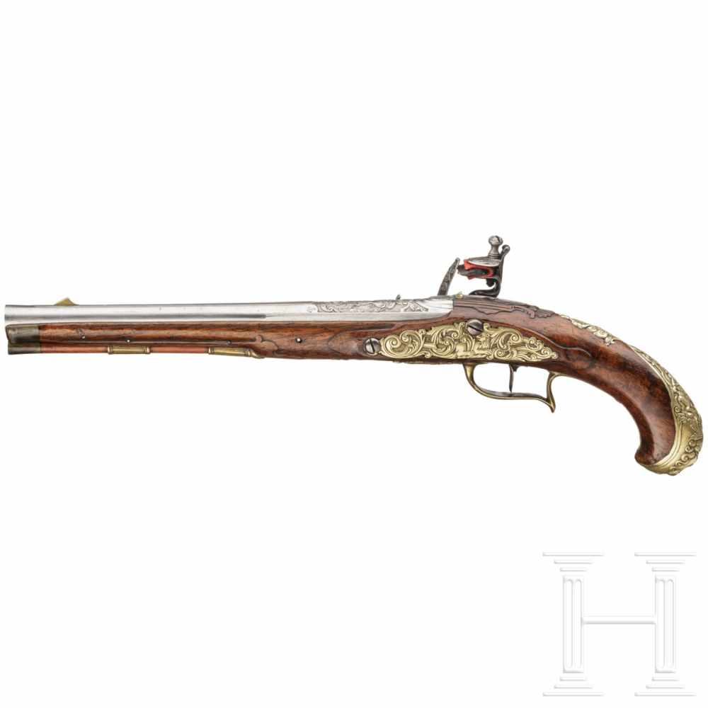 A fine German flintlock pistol, Franconia or Bohemia, circa 1730Runder Lauf mit abgesetzter - Image 2 of 8