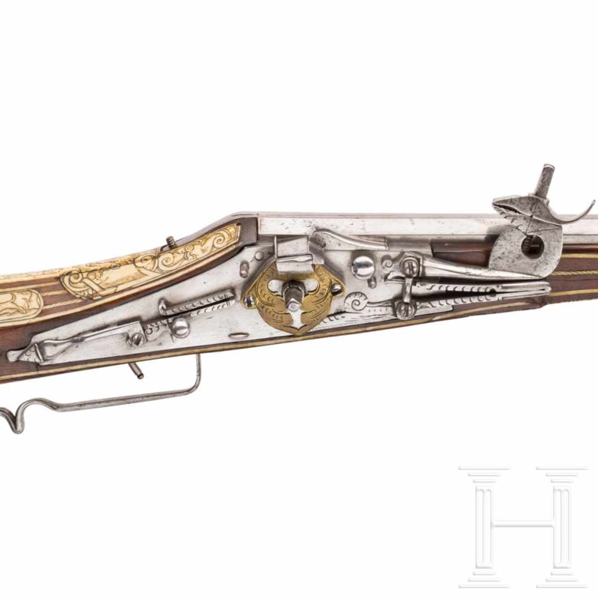 A southern German deluxe wheellock rifle with rich bone veneer, circa 1570Slightly tapered, - Bild 4 aus 10