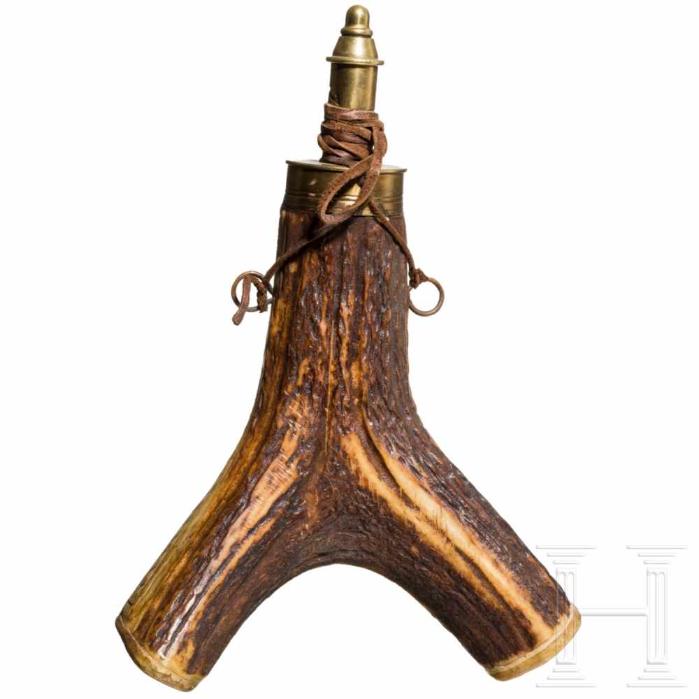 A carved Transylvanian powder flask, 18th/19th centuryFork-shaped powder flask made of deer - Image 2 of 3