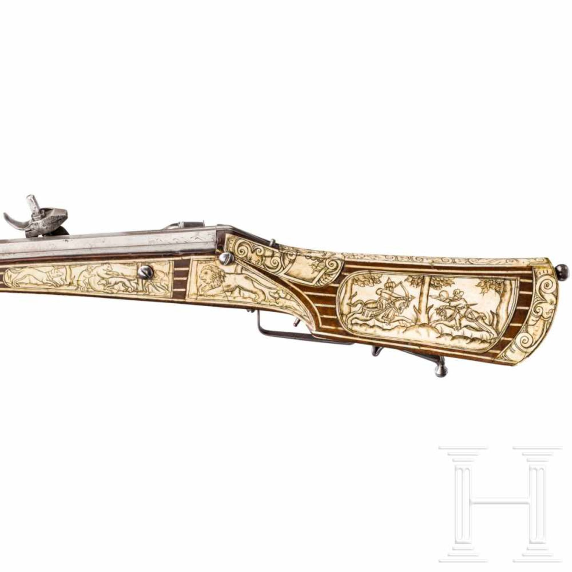 A southern German deluxe wheellock rifle with rich bone veneer, circa 1570Slightly tapered, - Bild 3 aus 10