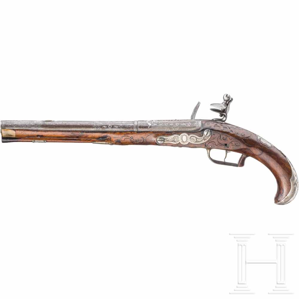 A silver-mounted long flintlock pistol, Dresden, ca. 1740Achtkantiger, nach Baluster runder und - Image 2 of 6