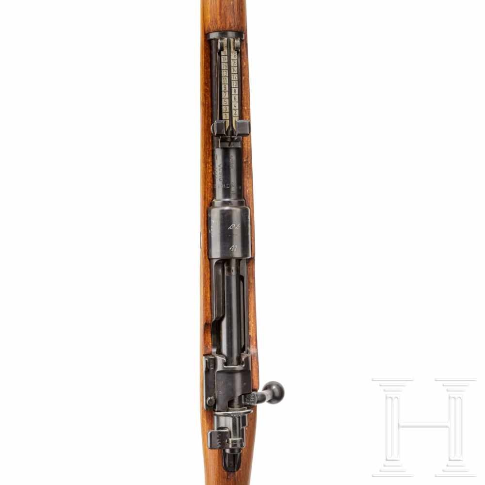 A carbine 98 k, code "ce - 41"Kal. 8x57 IS, Nr. 4811f, nummerngleich. Blanker Lauf. Fünfschüssig. - Image 3 of 3