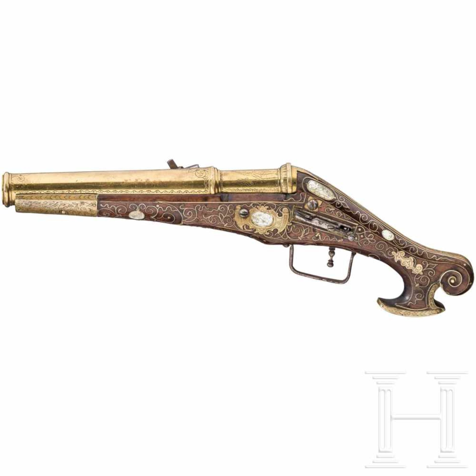 A rare mortar-wheellock pistol with a bronze barrel, Nuremberg, circa 1590The round bronze barrel - Bild 2 aus 9