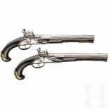 A pair of flintlock pistols by Lindenschmitt in Mainz, ca. 1780Glatte Läufe mit Laufschienen und