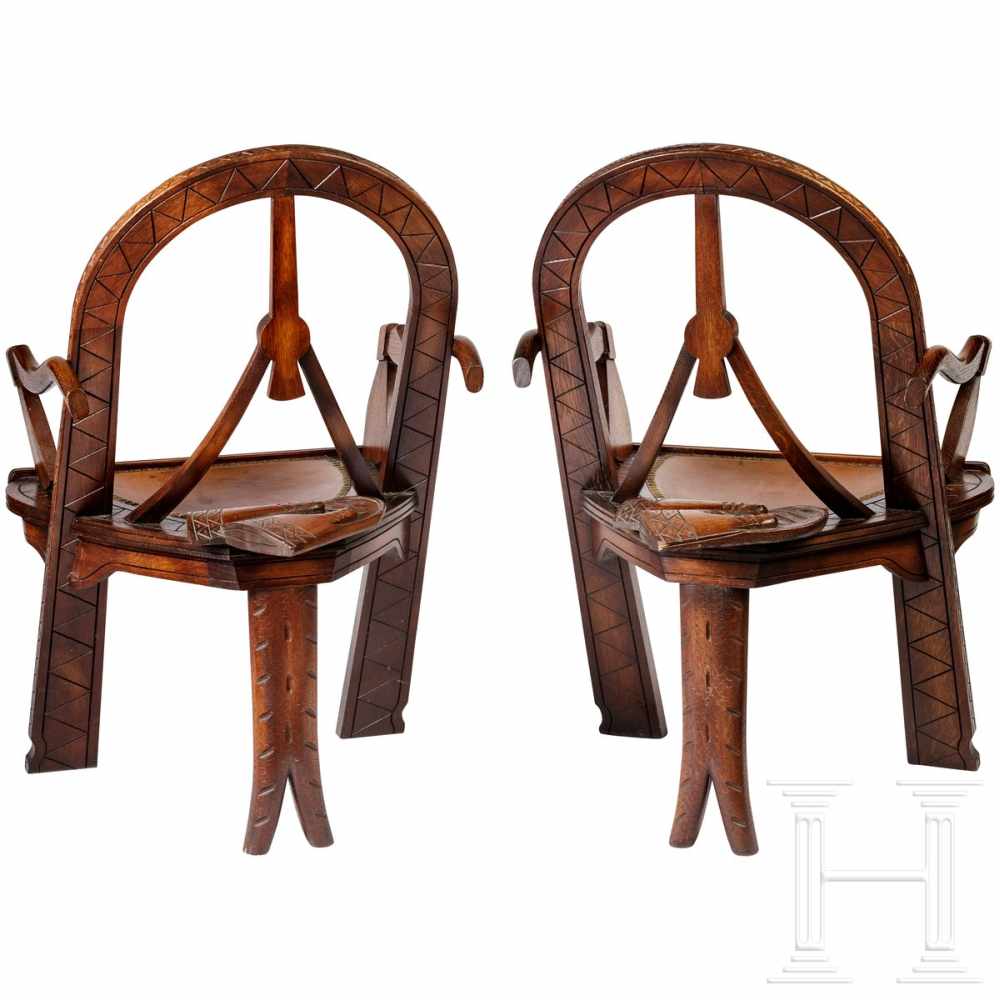 Two carved Russian armchairs in Russian style "Bow, Axes and Mittens", after the well-known model of - Image 3 of 6