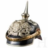 A helmet M 1886 for officers of the mounted troopsSchwarz lackierte Lederglocke mit eckigem