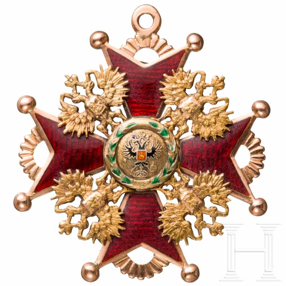 An Order of St. Stanislaus in Gold, 2nd class badge for non-Christians, Russia, circa 1860/70A red