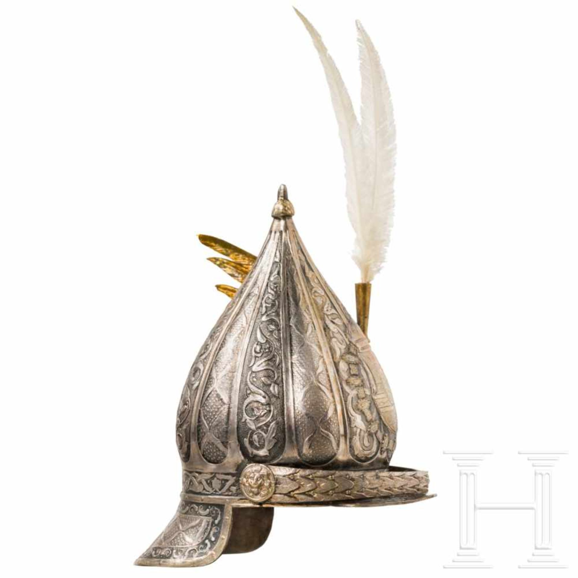 A miniature helmet modelled after the Royal Hungarian King's Guard, a gift for ladies given at a - Bild 2 aus 4