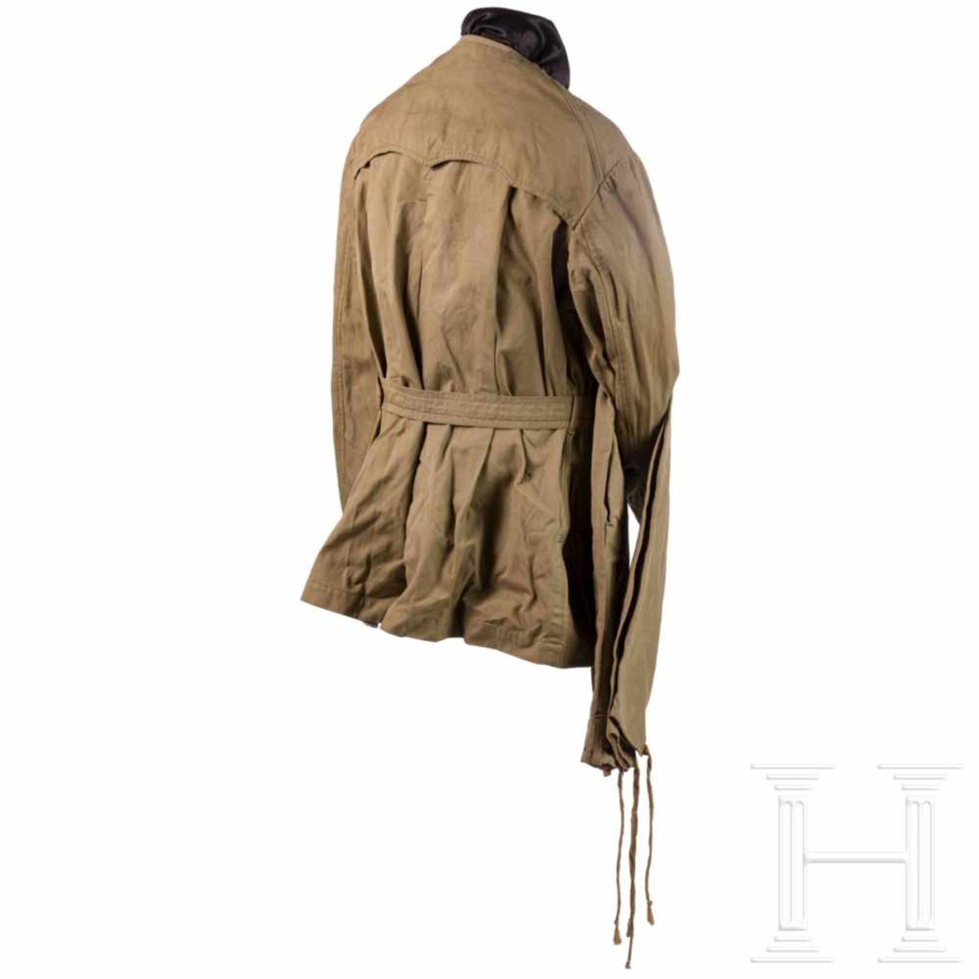 A summer uniform for a training officer of the paratroopers in World War IIUniform tunic made of - Bild 2 aus 6
