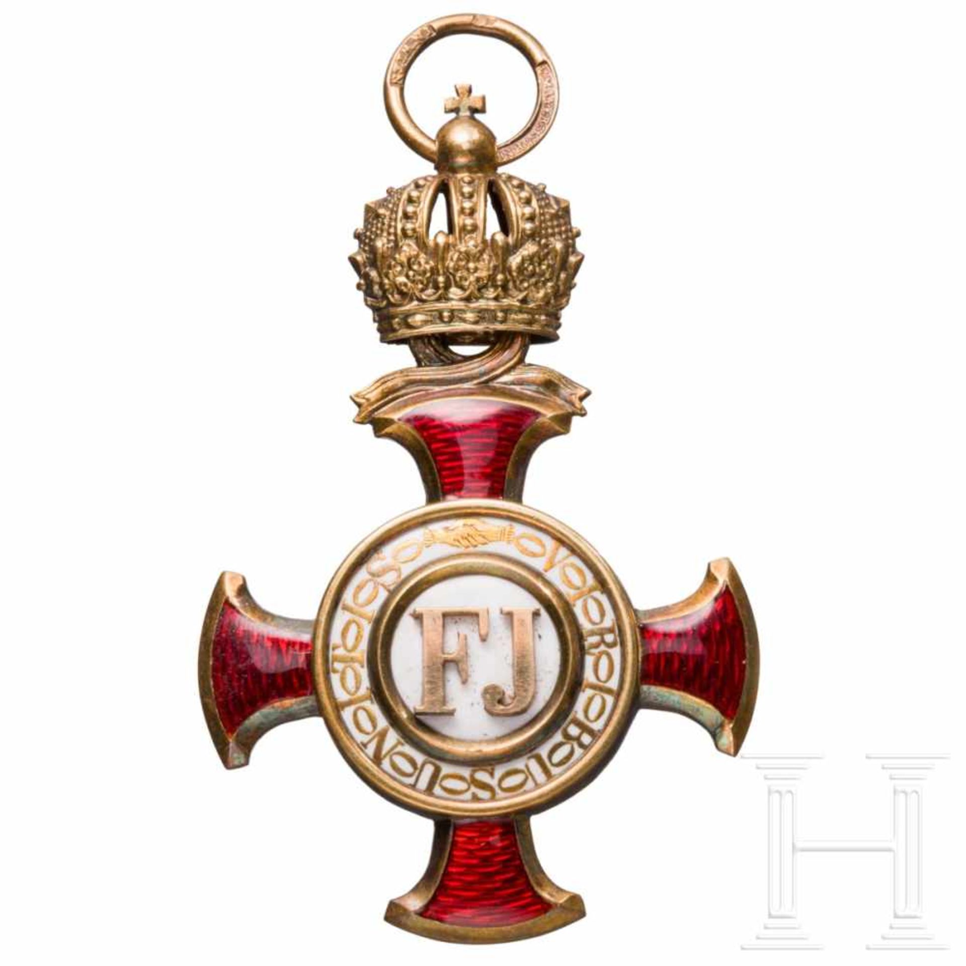 A Golden Cross of Merit with crownIn Gold (amtspunziert im Ring) gefertigtes Kreuz der Firma „V.
