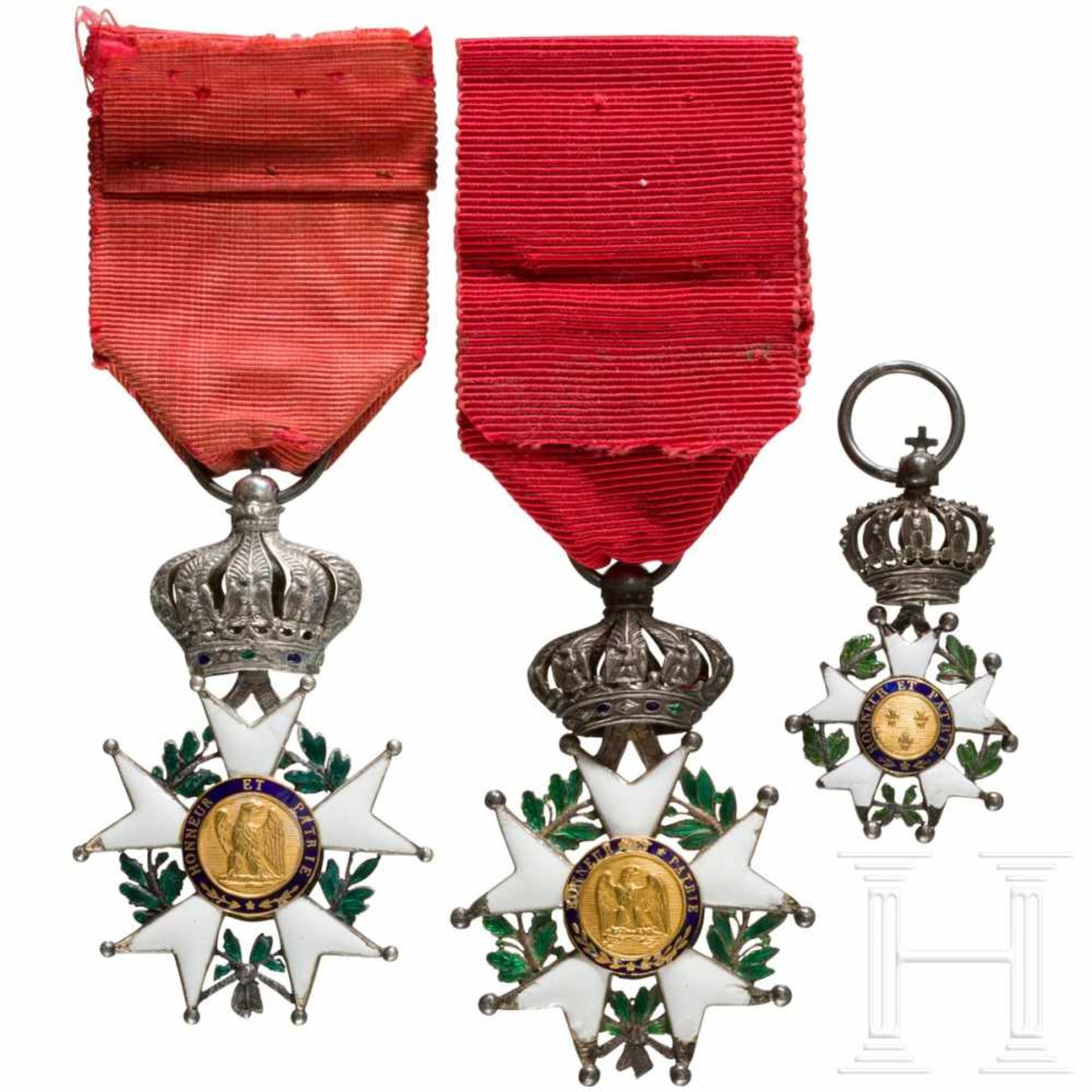Three Orders of the Legion of Honour, 19th centuryDetailliert gefertigtes Ordenskreuz der - Bild 2 aus 2