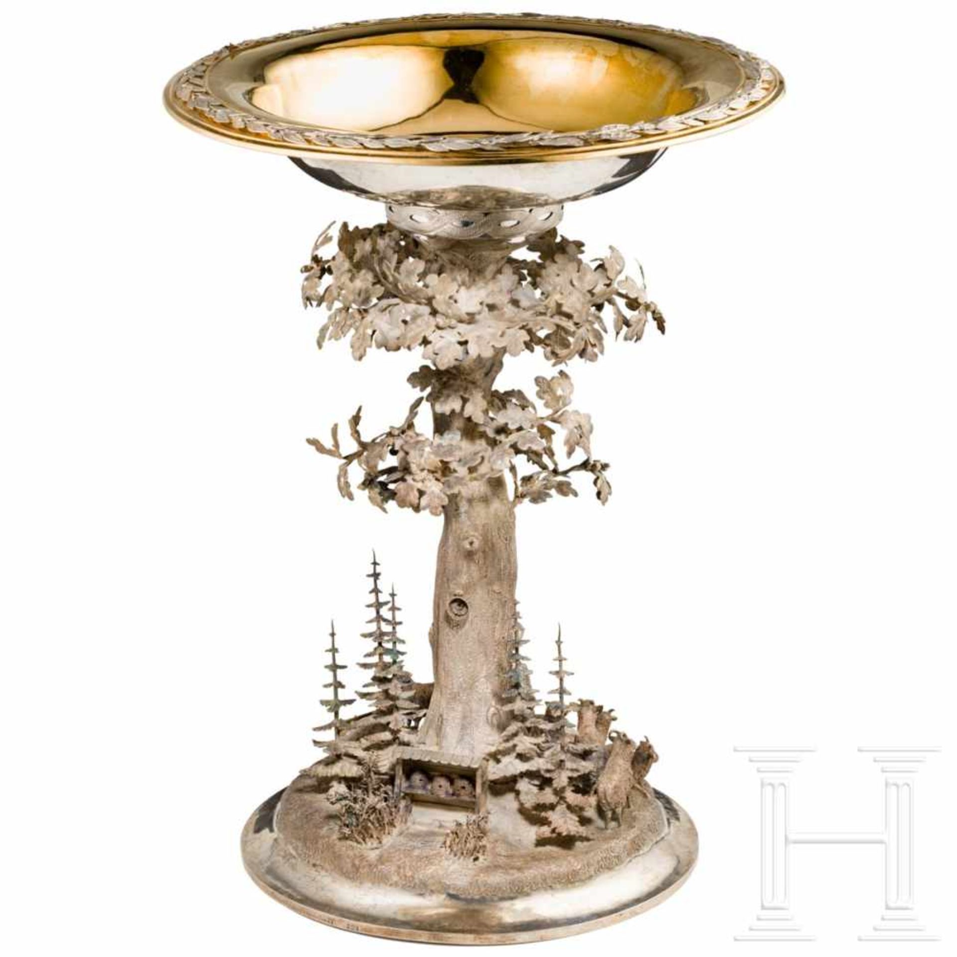A large table centrepiece for King George V of Hanover, dated 1868Silver, the bowl partly gilt, on - Bild 4 aus 11