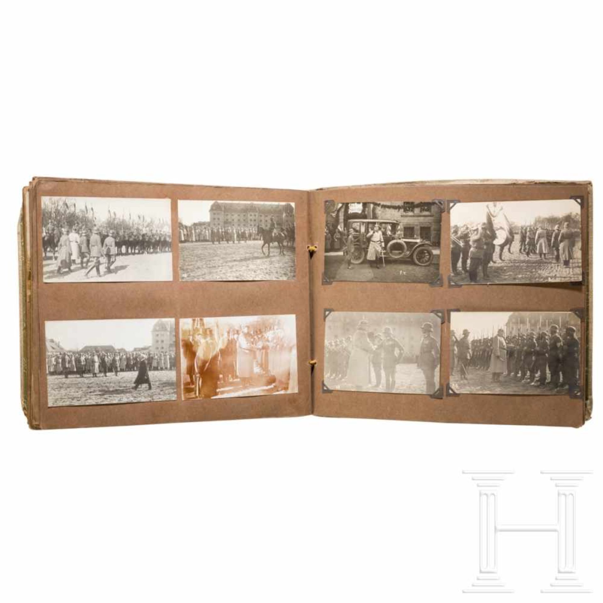 Four labeled photo albums, World War IIn den teilweise beschrifteten Alben insgesamt ca. 820 - Bild 2 aus 10