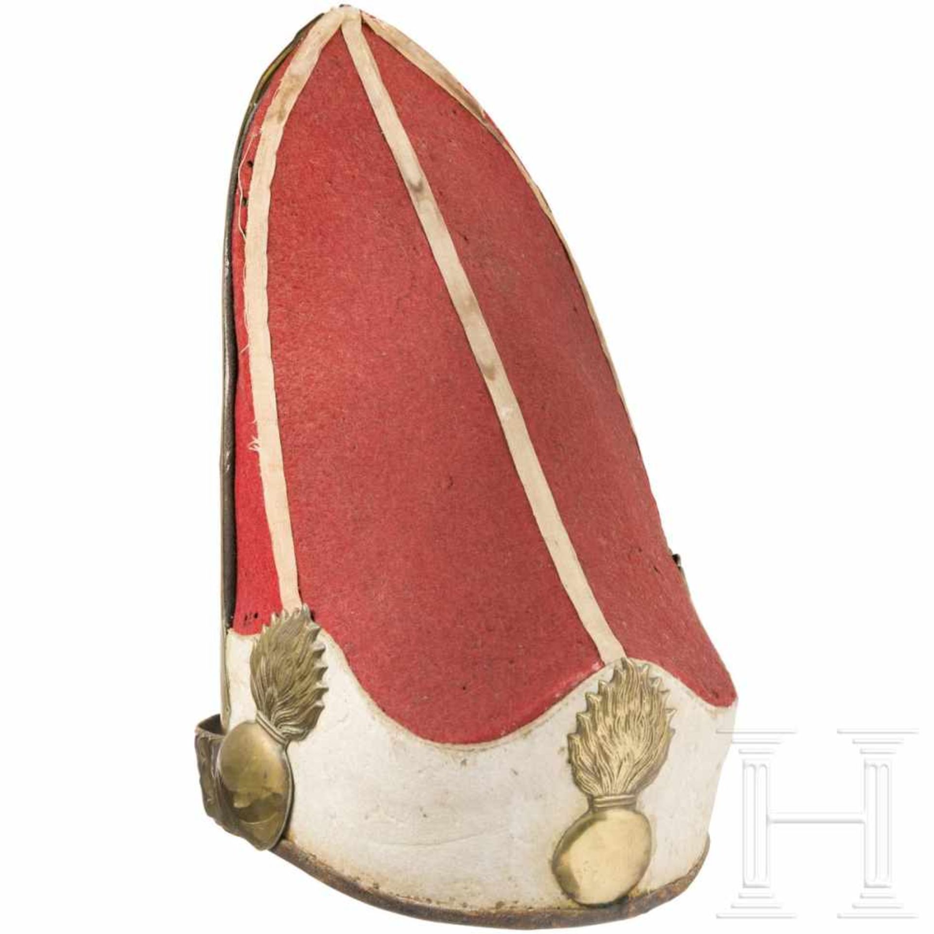 A grenadier cap of the Pavlovsky Grenadier Regiment, 19th centuryGeprägtes Messing-Mützenblech mit - Bild 3 aus 4